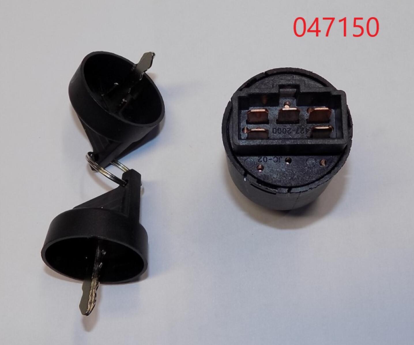 Замок зажигания с ключами в сборе SDG 7000(..)-9000(..) 5-конт. Lt / Ignition lock with keys assy (1.03.06.03.0007) Замок зажигания с ключами в сборе SDG 7000(..)-9000(..) 5-конт. Lt / Ignition lock with keys assy (1.03.06.03.0007)