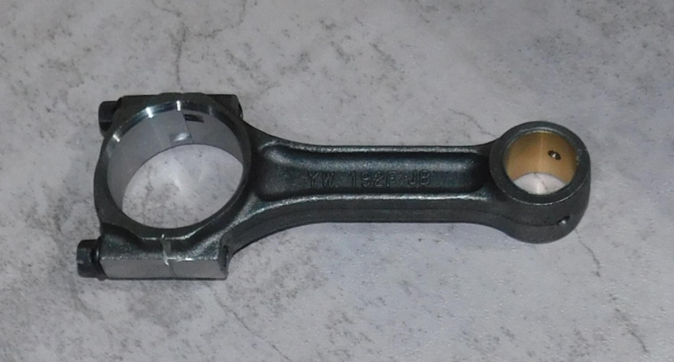 Шатун в сборе SDG 6500(..),CP192FE (в сборе с крышкой и болтами) Cm / Connecting rod shank Assy (20008-00067-00) Шатун в сборе SDG 6500(..),CP192FE (в сборе с крышкой и болтами) Cm / Connecting rod shank Assy (20008-00067-00)