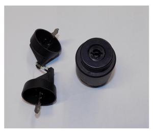 Замок зажигания с ключами в сборе SDG 9000(..) 5-конт. Lt / Ignition lock with keys assy Замок зажигания с ключами в сборе SDG 9000(..) 5-конт. Lt / Ignition lock with keys assy
