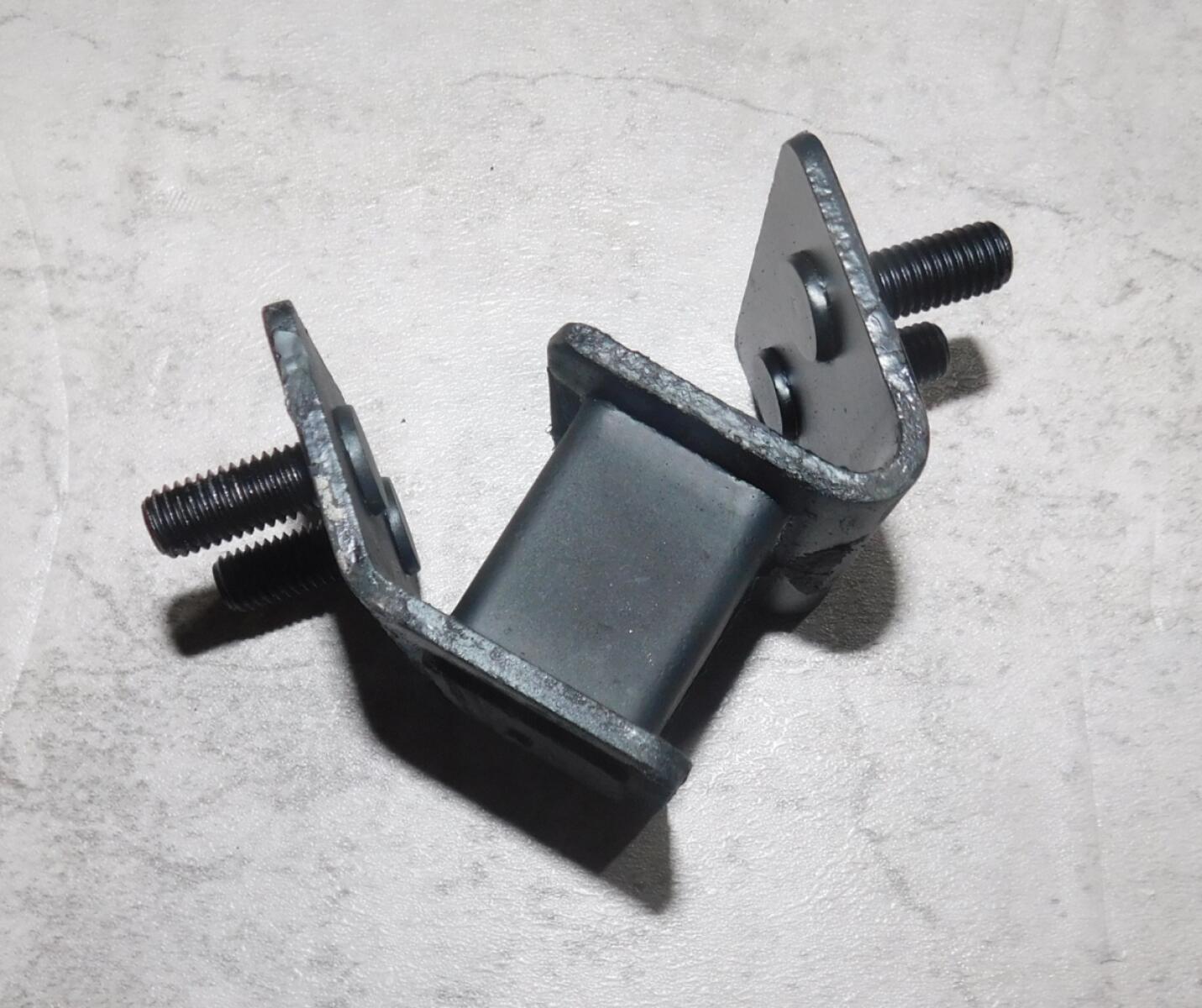 Амортизатор двигателя SDG 10000(..),LT290FE Lt / Shock absorbing foot (1.03.08.07.0024)