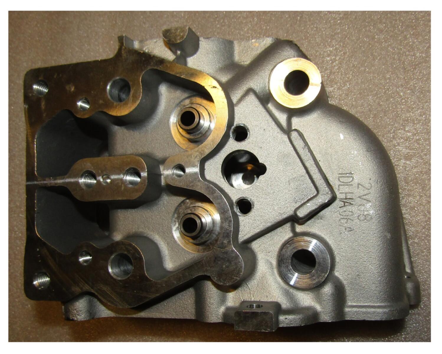 Головка блока цилиндров SDG 10000(..),R2V840X (Левая) Ws / Cylinder head (Left) ( R2V840-02100 (L) Головка блока цилиндров SDG 10000(..),R2V840X (Левая) Ws / Cylinder head (Left) ( R2V840-02100 (L)
