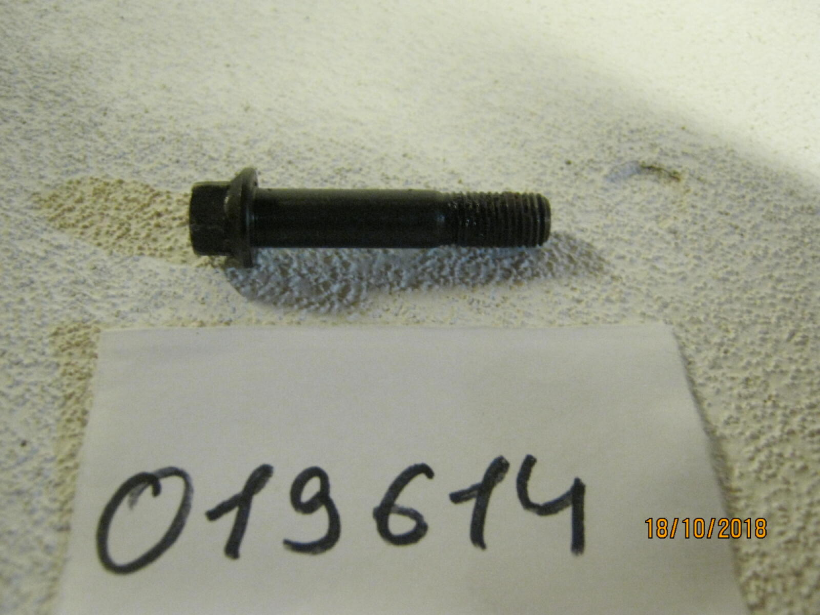 Болт шатуна SDG6500/Connecting rod bolt