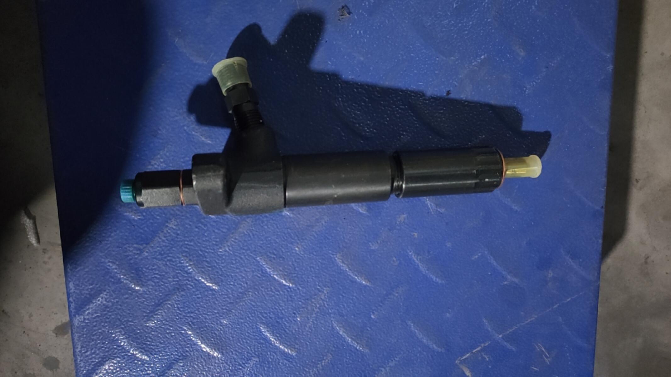 Форсунка топливная в сборе TDA-N 230 6 LTE/Fuel injector assy Форсунка топливная в сборе TDA-N 230 6 LTE/Fuel injector assy