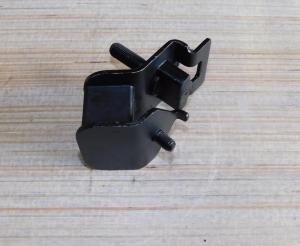 Амортизатор двигателя / Shock absorbing foot (B)