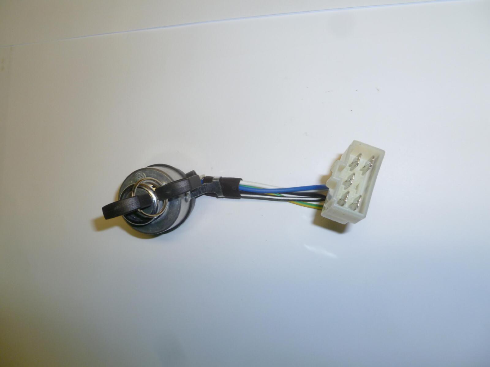 Замок зажигания с ключами в сборе SGG 10000EH (5 контактов) / Ignition lock with keys assy Замок зажигания с ключами в сборе SGG 10000EH (5 контактов) / Ignition lock with keys assy