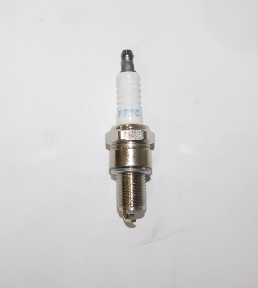 Свеча зажигания бензинового двигателя SGG 9000(.L.),LC192FD Lc / Spark plug (270960025-0001) Свеча зажигания бензинового двигателя SGG 9000(.L.),LC192FD Lc / Spark plug (270960025-0001)