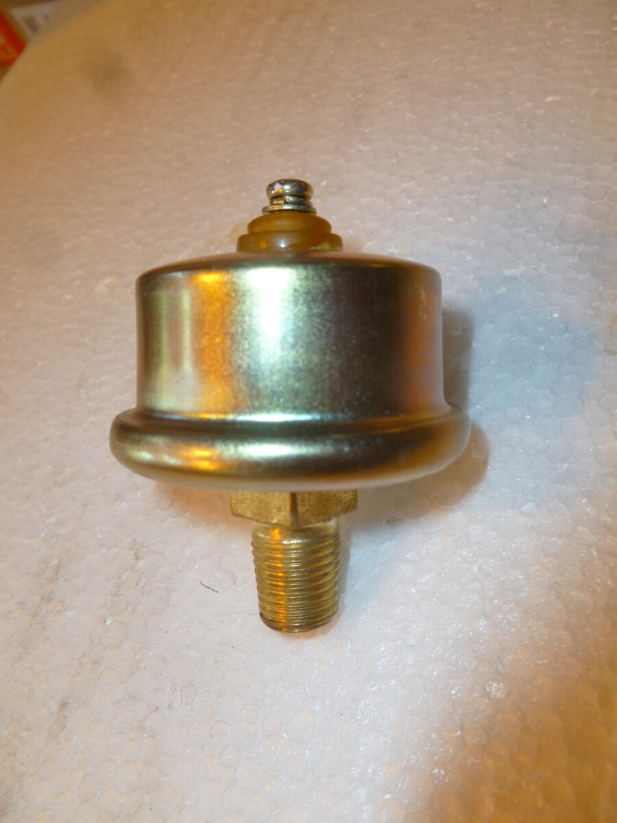 Датчик давления масла ,12V/Adapter oil pressure (YS1A480Q-5-01500) Датчик давления масла ,12V/Adapter oil pressure (YS1A480Q-5-01500)