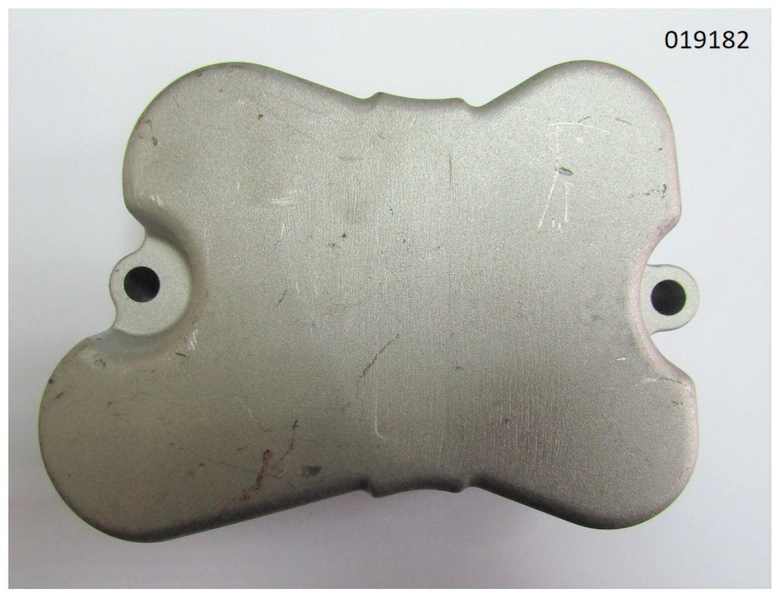 Крышка головки цилиндра Ricardo R6126A-260DE; TDK 260 6LT/Cover Крышка головки цилиндра Ricardo R6126A-260DE; TDK 260 6LT/Cover