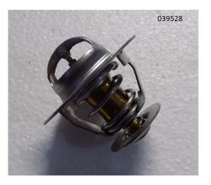 Термостат 4BTA3.9-G11/THERMOSTAT (4930315) Термостат 4BTA3.9-G11/THERMOSTAT (4930315)