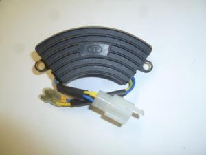 Регулятор напряжения SGG 2600L,E (220 v,6 конт.) / Single-phase AVR for 2600L,E,168-28