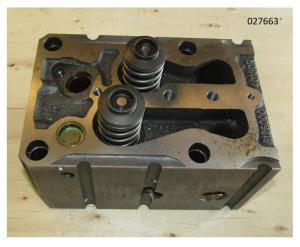 Головка цилиндра WT13D-330DE/Cylinder head Головка цилиндра WT13D-330DE/Cylinder head