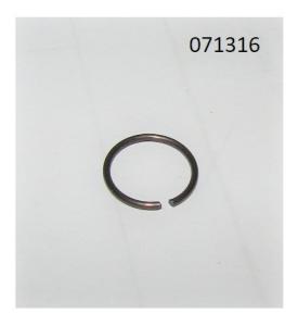 Кольцо стопорное втулки клапана КМ376 / Spring Clip (KM376QC -1003014)