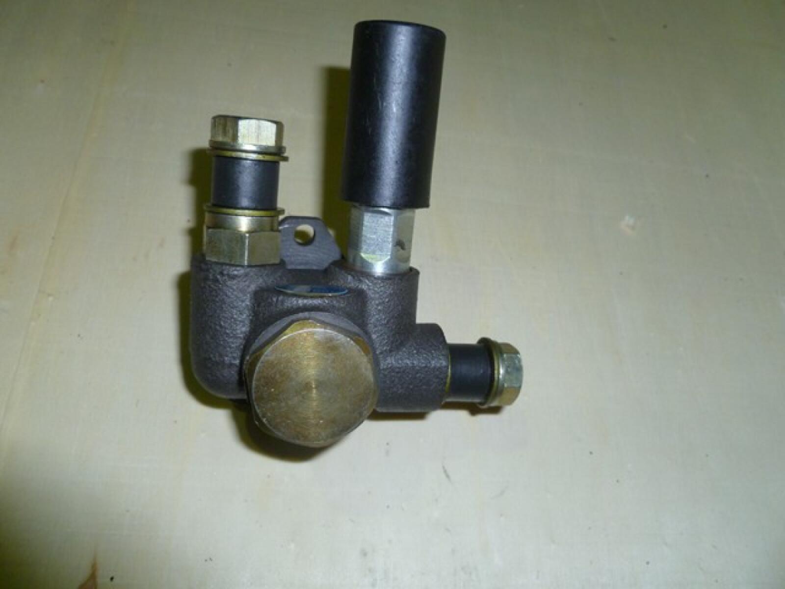 Насос ручной подкачки топлива Ricardo R6105 (фланец 50х66 мм,правый)/Hand Primer pump,S11/P2208A Насос ручной подкачки топлива Ricardo R6105 (фланец 50х66 мм,правый)/Hand Primer pump,S11/P2208A