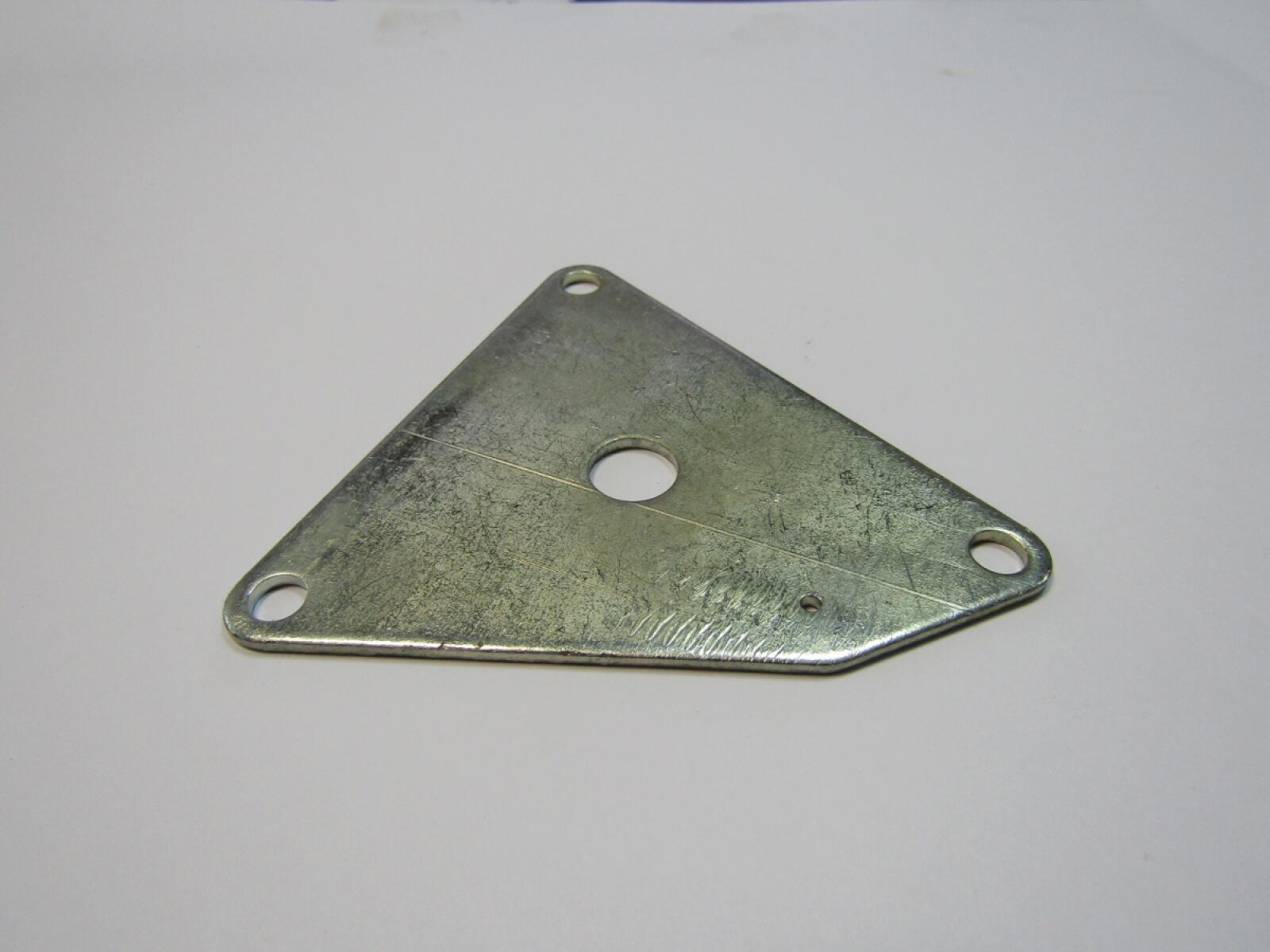Крышка насоса масляного KM2V80/Oil pump cover Крышка насоса масляного KM2V80/Oil pump cover
