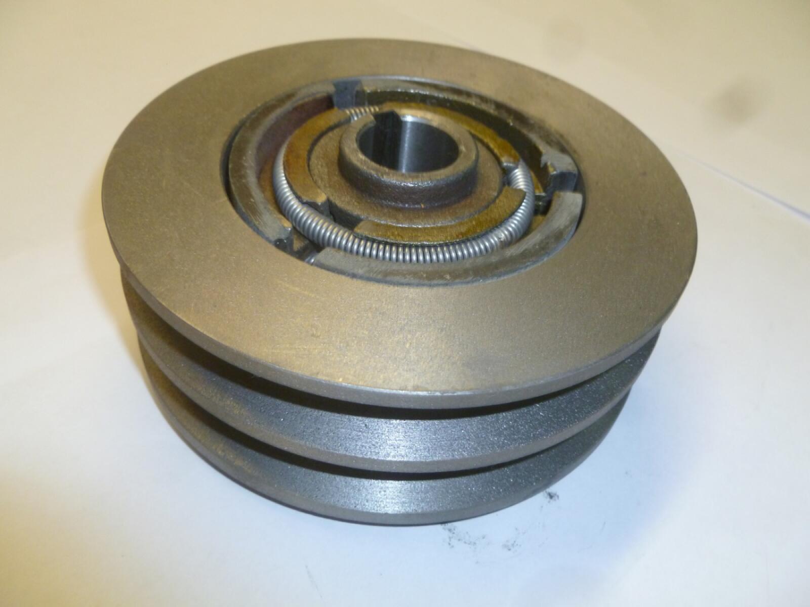 Муфта центробежная (25х147х65х2В) TSS-RP160D (VP175,250)/Сlutch Pulley (330004) Муфта центробежная (25х147х65х2В) TSS-RP160D (VP175,250)/Сlutch Pulley (330004)
