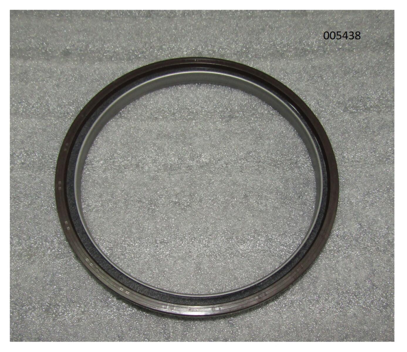 Сальник (135х160х10) вала коленчатого задний P126TI/Oil seal rear (65.01510-0158;65.01510-0027; 401 Сальник (135х160х10) вала коленчатого задний P126TI/Oil seal rear (65.01510-0158;65.01510-0027; 401