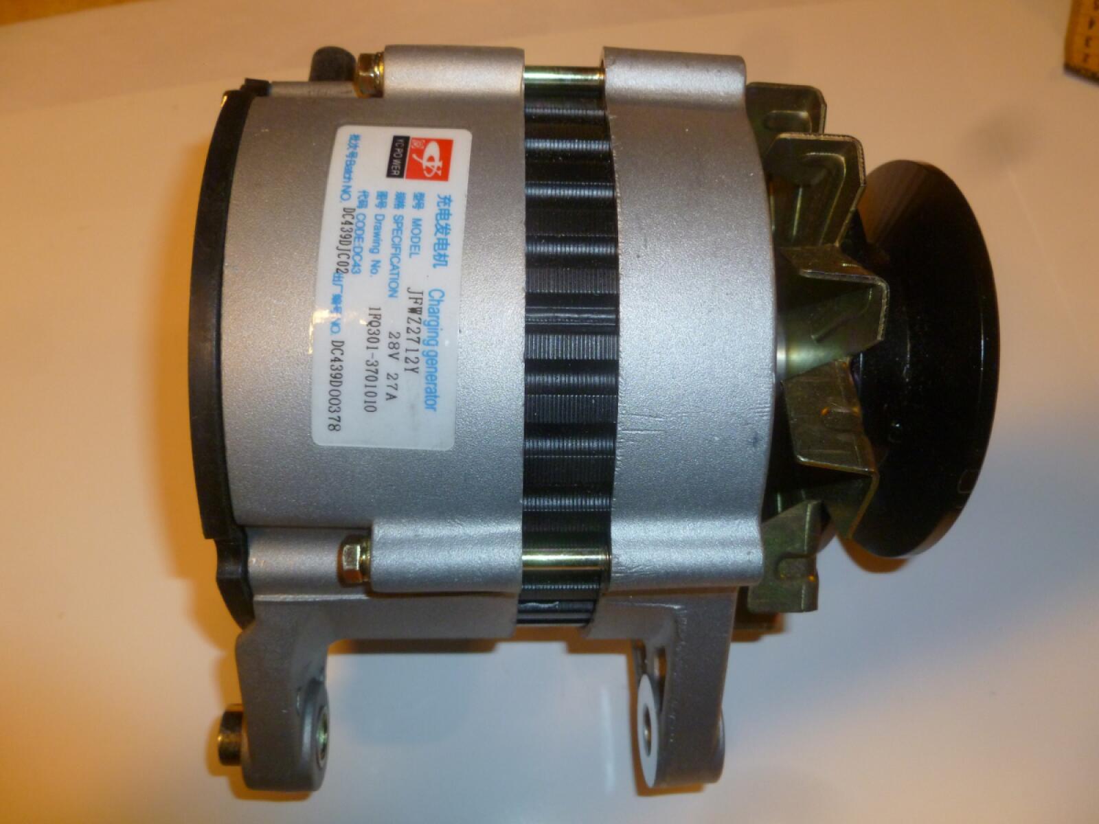 Генератор зарядный TDY-N 70 4LT/Battery charging generator (1FQ301-3701010) Генератор зарядный TDY-N 70 4LT/Battery charging generator (1FQ301-3701010)