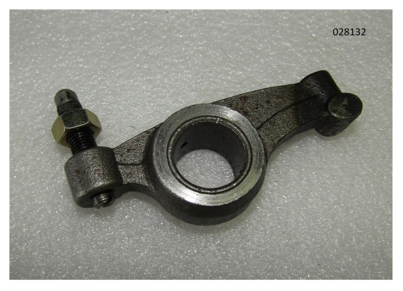 Коромысло клапана в сборе Ricardo Y495DS; TDK 26,42,N38,56,66 4L/Valve rocker Коромысло клапана в сборе Ricardo Y495DS; TDK 26,42,N38,56,66 4L/Valve rocker