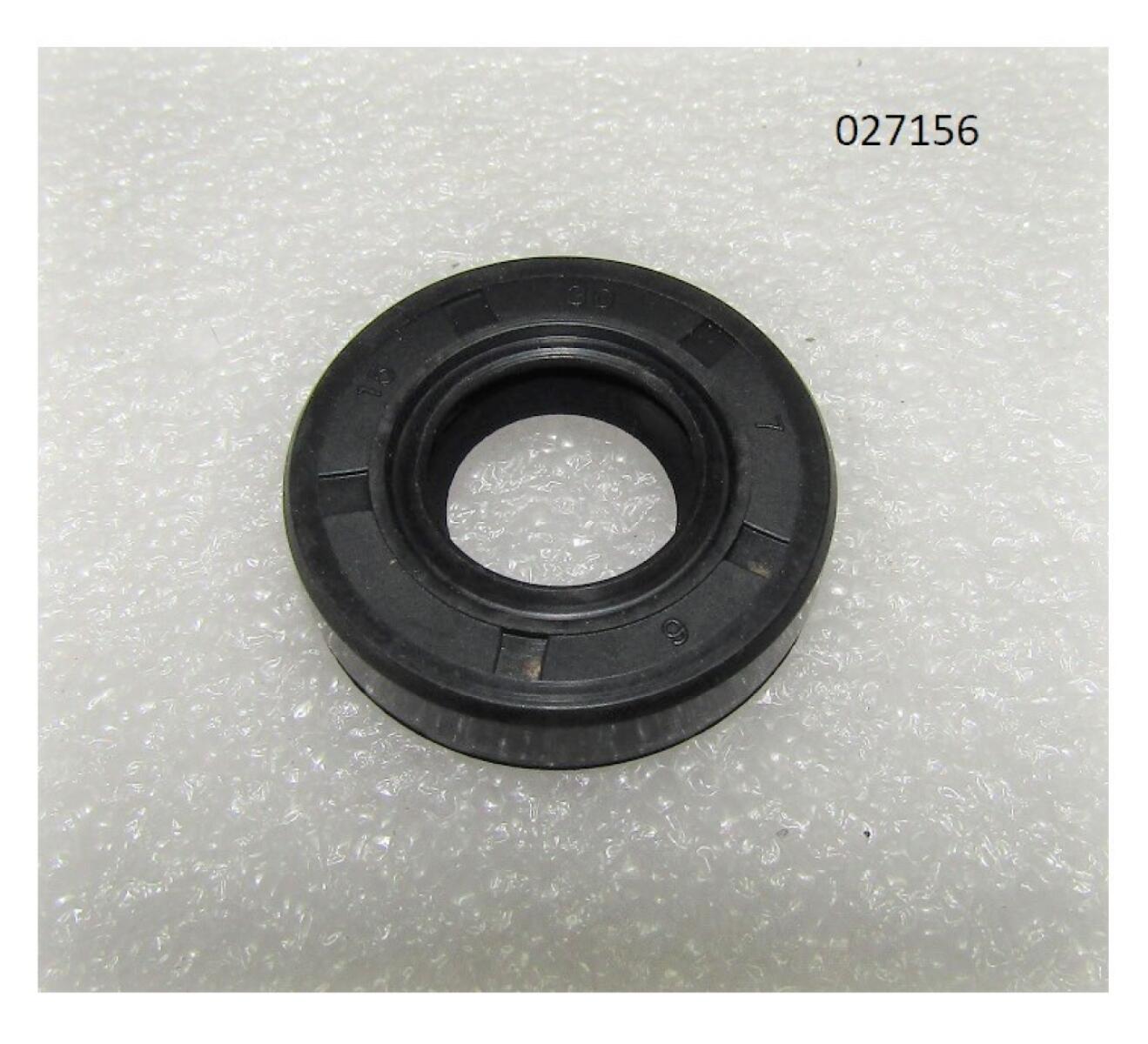Сальник (15х30х7) коленвала TSS-55GPD/Oil Seal FB12X22X7 Сальник (15х30х7) коленвала TSS-55GPD/Oil Seal FB12X22X7