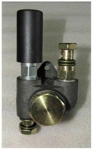 Насос ручной подкачки топлива Ricardo R6105 (фланец 51х67 мм, левый)/Hand Primer pump Насос ручной подкачки топлива Ricardo R6105 (фланец 51х67 мм, левый)/Hand Primer pump